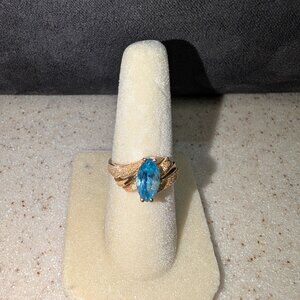Vintage Blue topaz ring Sz 5